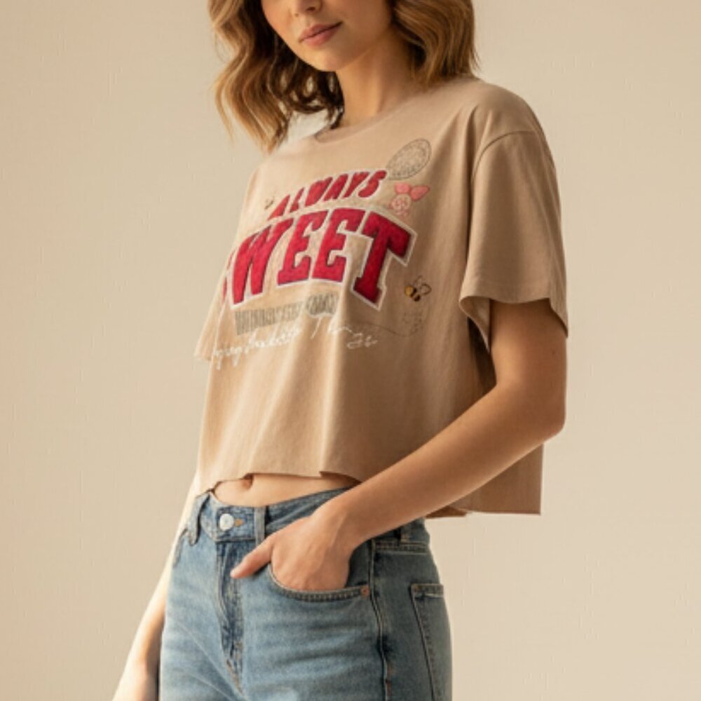 Disney Winnie the Pooh "Always Sweet" "Hunny Lover" Boxy Cropped T Shirt Large